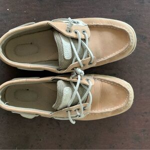 Worn sperrys